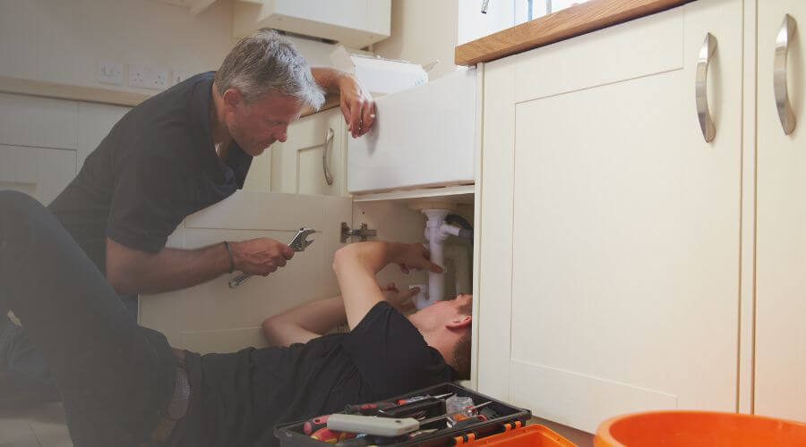 Expert burst pipe repair services in Huger, SC